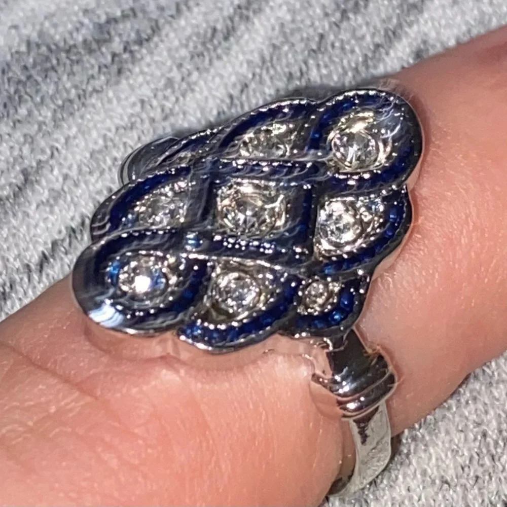 NWOT - 1Pc Men’s Fashion Rhinestone Anniversary Ring (Silver & Blue / Multiple)